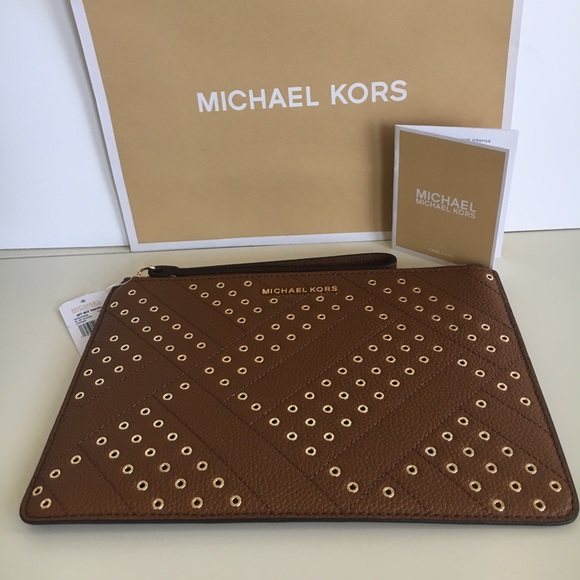 MICHAEL KORS XL ZIP CLUTCH WRISTLET NWT - Picture 6 of 7